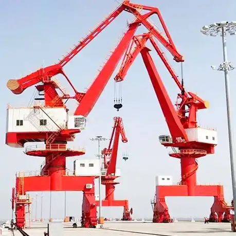 Four Link Portal Crane 80 Ton Luffing Marine Dock Pedestal